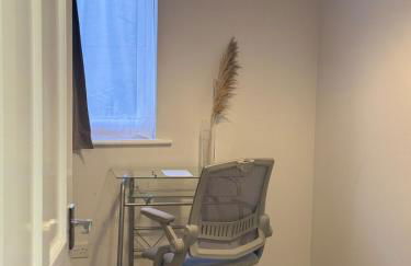 Zone 2 Modern 1 bed Flat with Seperate Office - Foto 18