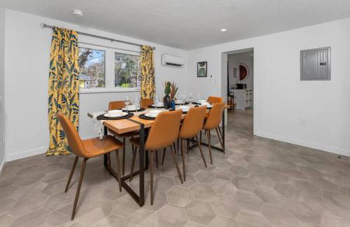 Smart Bungalow: 10-min to UF, Central Location - Foto 19