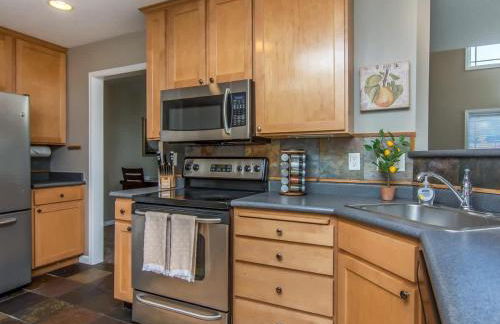 Union Meadows in Salt Lake with Private Hot Tub and Park - Foto 8