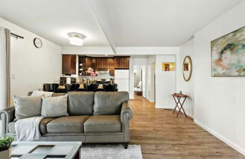 Marbella Lane - 3BR Penthouse Executive Suite, SFO, Parking - Foto 92