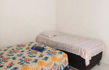 Casa mobiliada 2 Com 4 camas e 2 quartos com ar condicionado - Foto 17