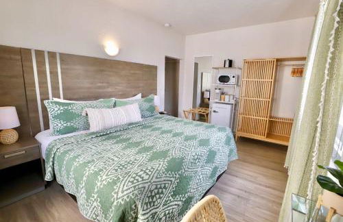 South Beach Suite in South of Fifth Neighborhood Across from Miami's Best Beach - Foto 1