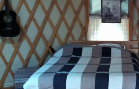 Yurt Located in a Little oak Grove - Foto 2