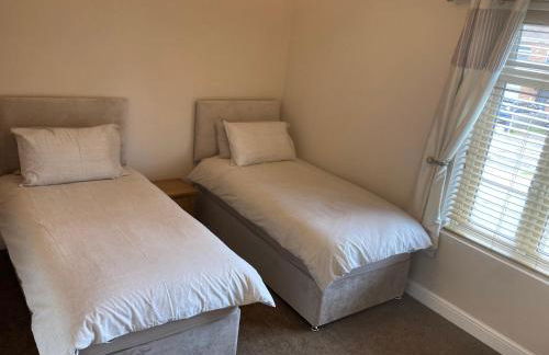 Cheshire Home Stays - Photo 8