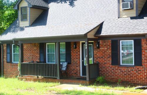 Cozy, Relaxing 4-Bedroom House in Forest Park - Foto 59