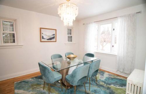 A Touch of Elegance - Foto 51