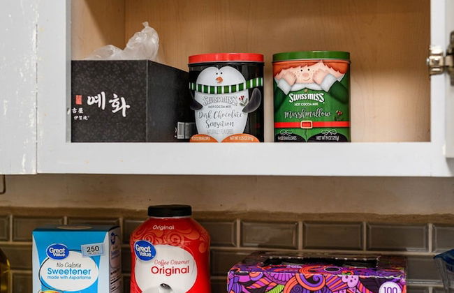 Spacious Family Retreat w Garden Modern Comfort - Photo 73