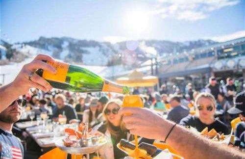 New Listing 2BR 2BA Condo - Mountain Views - Foto 60