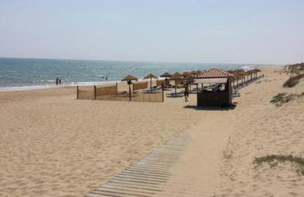 Casa en El Portil - 3-Bedroom Holiday Home including Paddle Tennis and Pool Near Golf Course - Foto 9