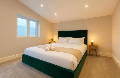 Modern Central Apartment + King Size Bed + Garden - Foto 10