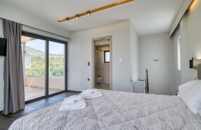 Serenity Suites Sea View 2 - Photo 1