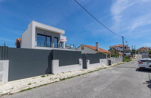 Poolside oasis by Caparica beach - Foto 62