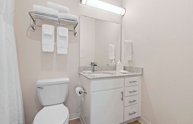 WaterWalk Extended Stay by Wyndham Kansas City - Overland Pk - Photo 59