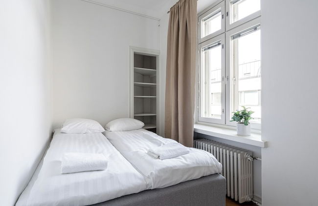 Historical 2BR Apartment with Sauna & Great Location - Foto 5