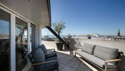 Appart de standing au centre-ville avec Vue Mer Terrasse et Garage - Foto 3