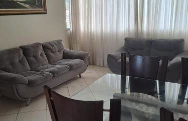 Apartamento para 8 pessoas 3 quartos com ar condicionado e 3 garagens! A 15 minutos do autódromo! - Foto 1