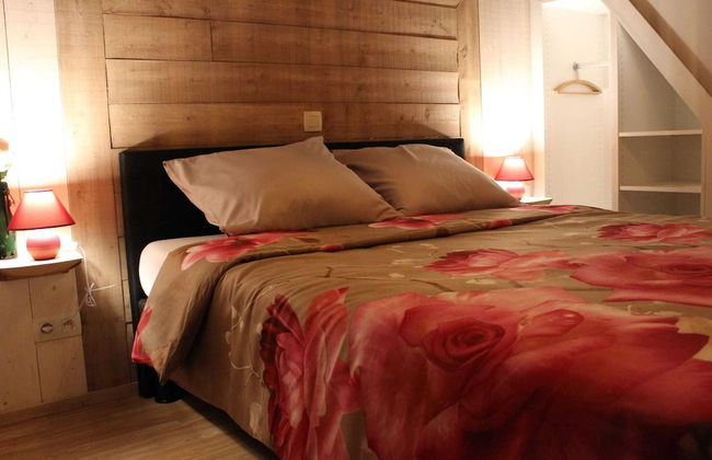 Wonderful Country House With Huge Garden - Photo 3