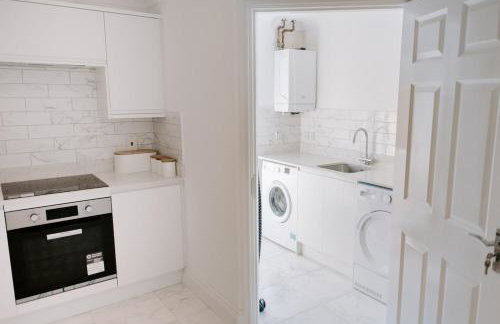 Apsley Way, 5 bed 4 bathroom house - Foto 20