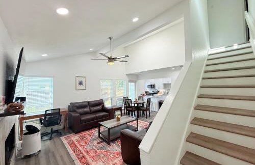 Arlington Entertainment District Home Purple Door - Foto 32