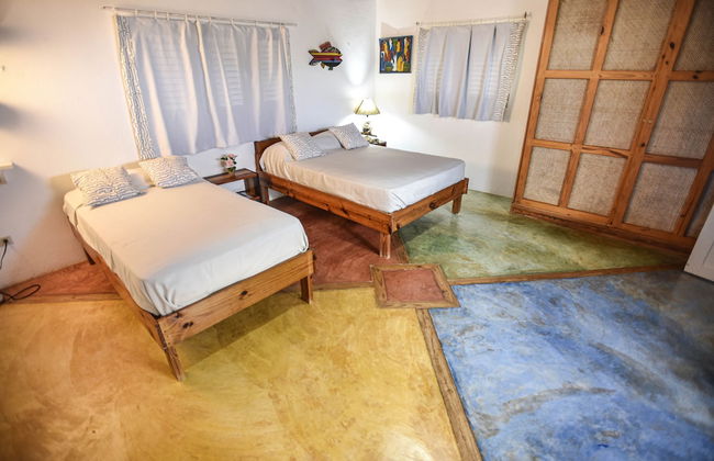 Las Mariposas - Foto 1