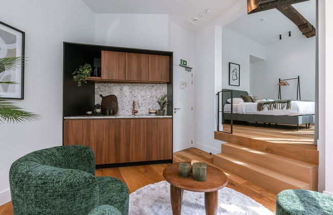 Stylish Apartment in the Heart of Antwerp - Photo 25