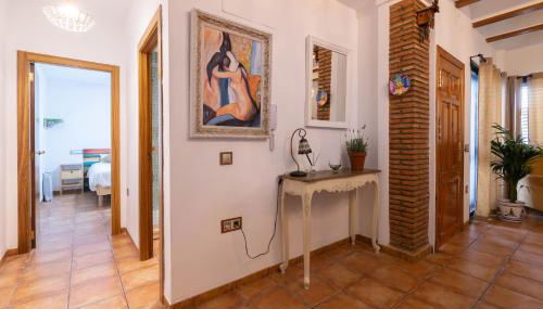 Villa en Valencia, piscina privada y metro 500m - Foto 4