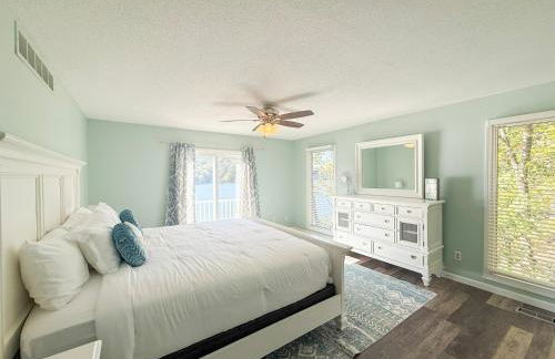 Lakefront Home-3BD25BADockGrillFirepitKayaks - Foto 47