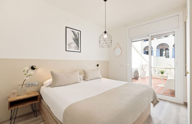 Sitges Group Blue and White - Photo 10