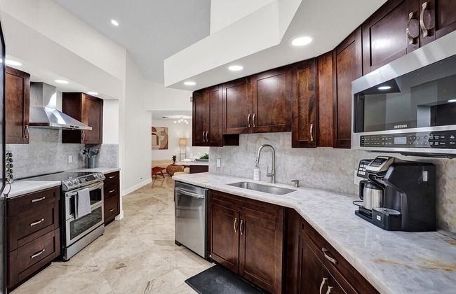 The Grand Luxe 8BR Villa w Pool and Basketball - Foto 31