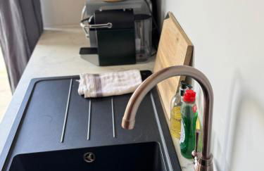 Luxury Spa Cabin with Outdoor Bath, Sauna & Fireplace - Foto 37