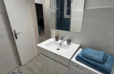 Grand Studio Lumineux et Fonctionnel 4 couchages Gare routière - Foto 12