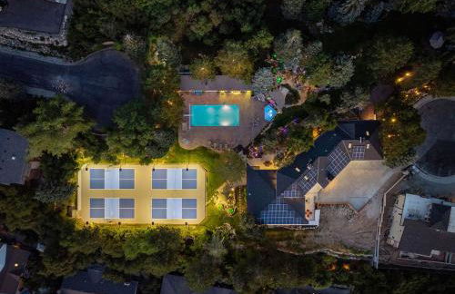 Exclusive Resort Escape - Heated Pool, Spa & Pickleball - Foto 6