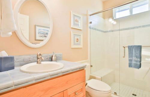 Sea Glass! AMAZING VIEWS!!!! On the Bluff! Walk to Beach! Hot Tub!! BBQ! Fast WiFi! A Dillon Beach Jewel!!! - Foto 15