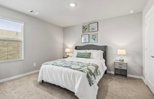 4Bed Luxury Getaway with Pool Table and Near Lake Lavon - Foto 12