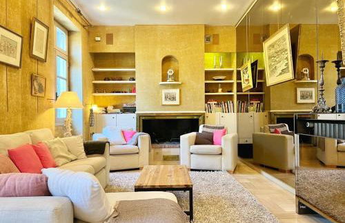 Bourgeois House - 16 personnes, Piscine, 6 chambres, 8 lits, 4 SDB, Centre-ville, CLIM - Foto 30