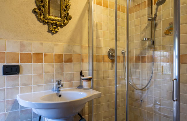 5 bedroom House in Prelà with private pool and garden - Photo 22