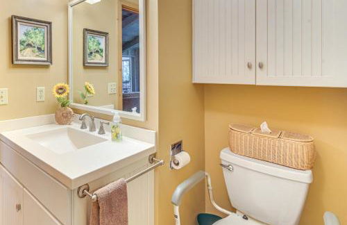 Waterfront Escape on Big Sand Lake with Private Dock - Foto 23