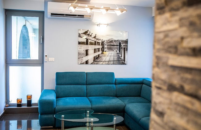 Modern apt Close to Znjan Beach, With big Terrace - Photo 13