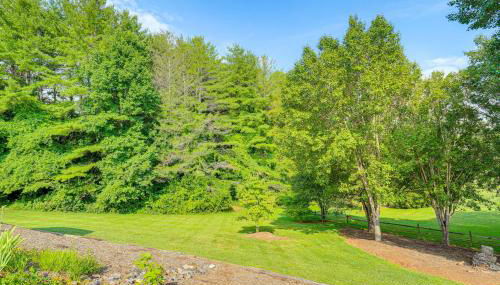 Modern Weaverville Apartment - Walk to Downtown! - Foto 2