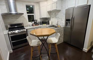 SEA Airport Coastal Apartments, located just 15 min from SeaTac Airport and 5 min from Des Moines Marina - Foto 3