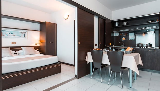 Tastefully Furnished Apartment Near the Sea - Foto 4, Habitación