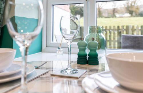 Caer Fedwen Barns Dyffryn Cottage King bed self catering with Hot Tub - Foto 5