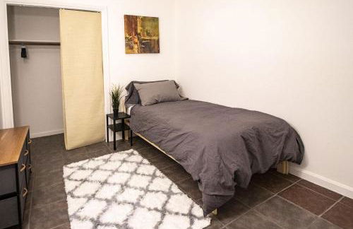 Private Single Family Home Close to Both Water and Downtown! - Foto 29