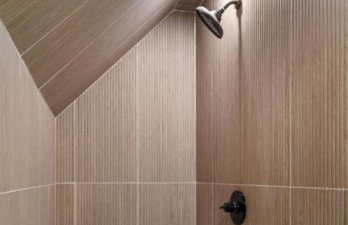 Cozy Home near Downtown - Close to Nulu - Sleeps 6 - Foto 34