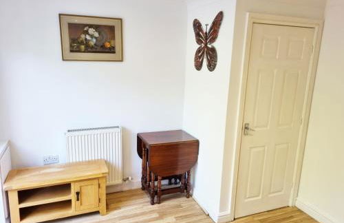 3 Bedroom House Perfect for Family Work Stays Easy Access to Manchester Oldham - Foto 18