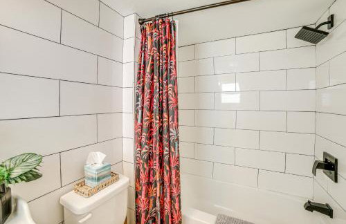 1 Mi to Dtwn Grand Rapids Chic Condo with Balcony! - Foto 17