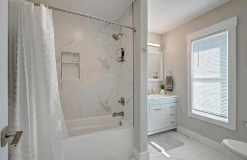 Fall Festivities - 4BR Home by IU Stadium Bloomington Bliss - Foto 49