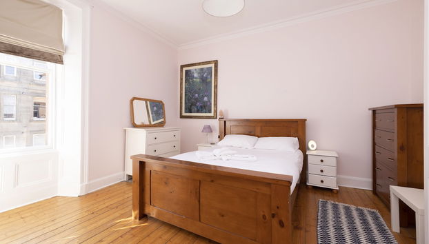 JOIVY Gorgeous 1-Bed Flat With A Shared Garden - Foto 5, Habitación