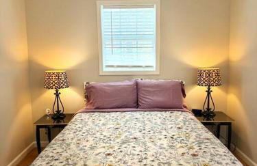 Cottage on Lake James Resort Amenities Included - Photo 8