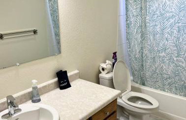 Spacious Downtown 2-bdrm Apartment - Photo 30